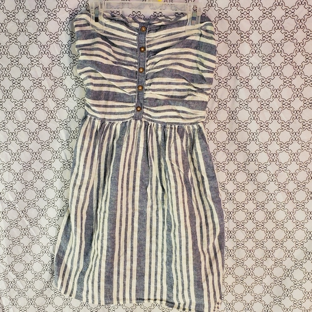 👑Ladies Striped strapless dress